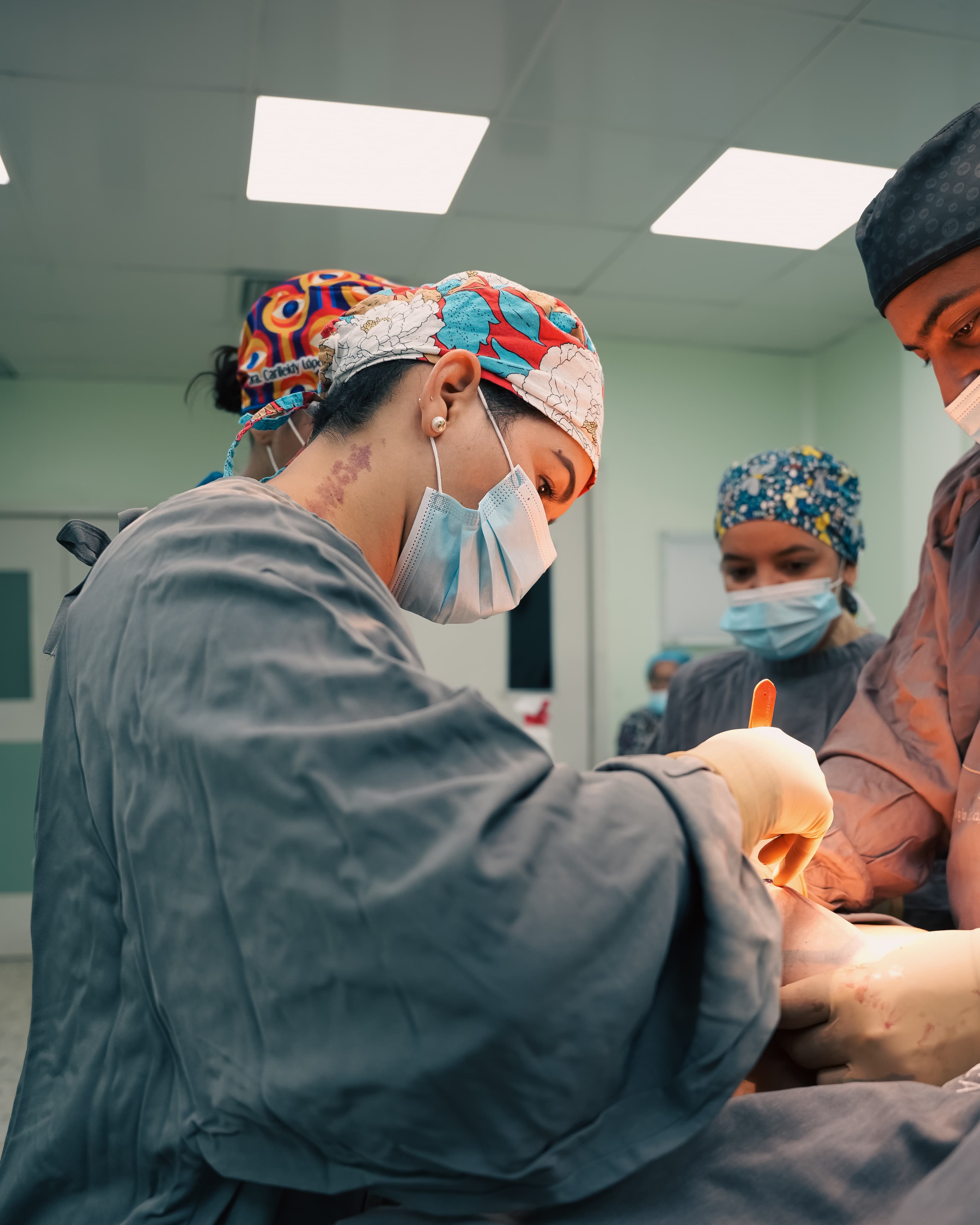 Dra. Thaulys Luna - Cirugía